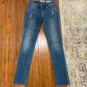 Bullhead Low Rise Skinny Jeans